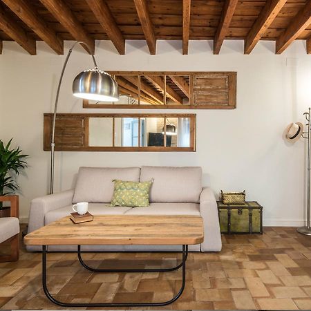 Santa Maria Apartments Seville Exterior photo