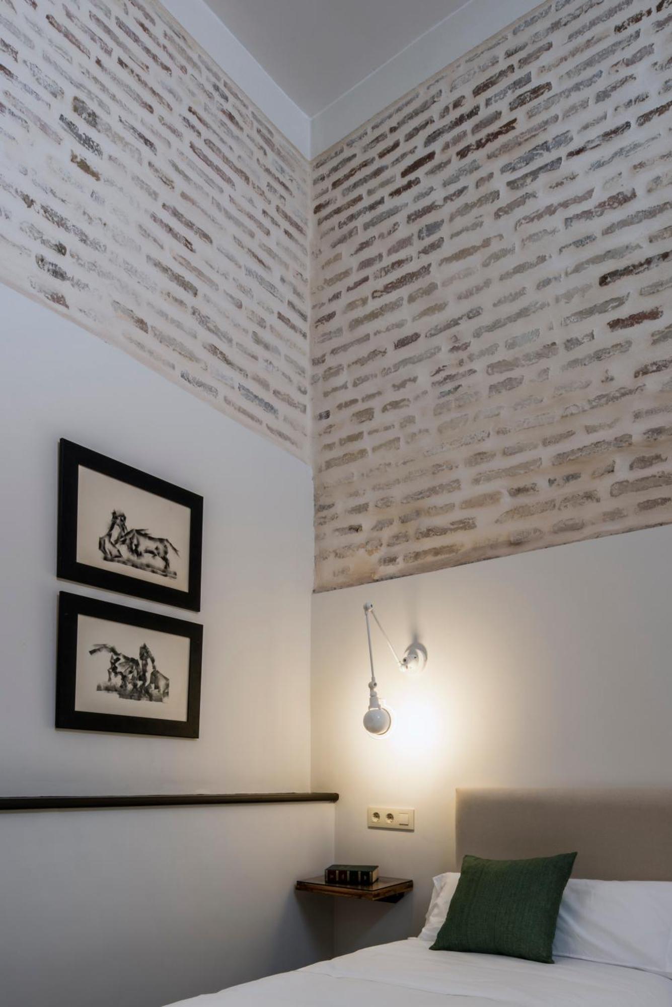 Santa Maria Apartments Seville Room photo